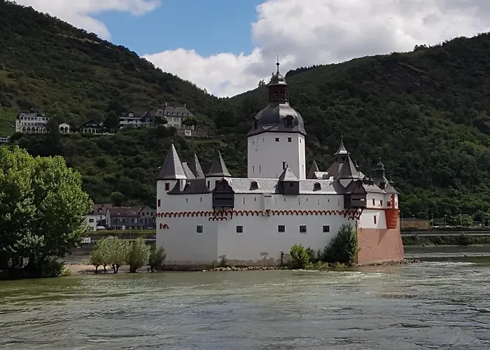 Gaestehaus Karbach アパート *